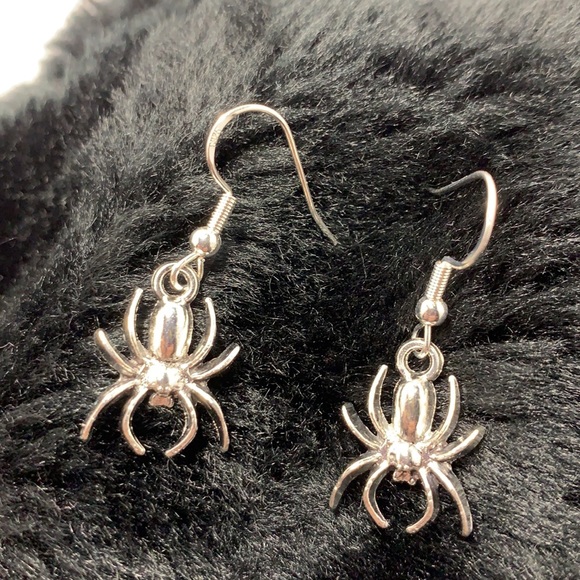🖤🖤🖤Spider Earrings 🎃🎃🎃Halloween - Picture 3 of 3